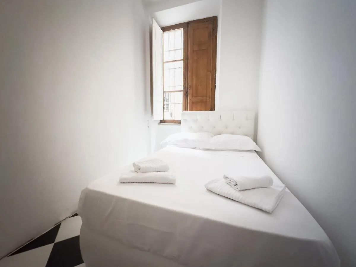 Domus Sant'Elena 2 Lejlighed Rom