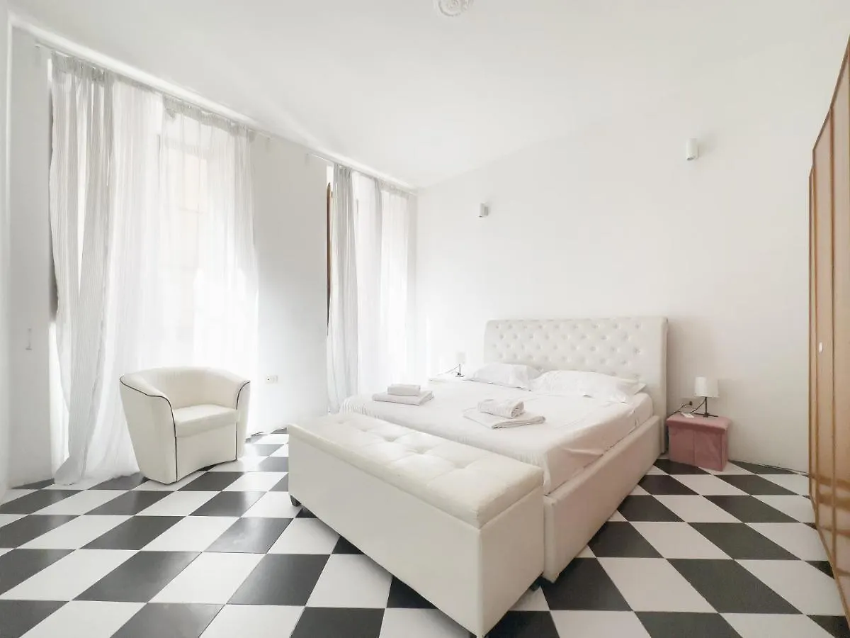 Domus Sant'Elena 2 Apartment Rome