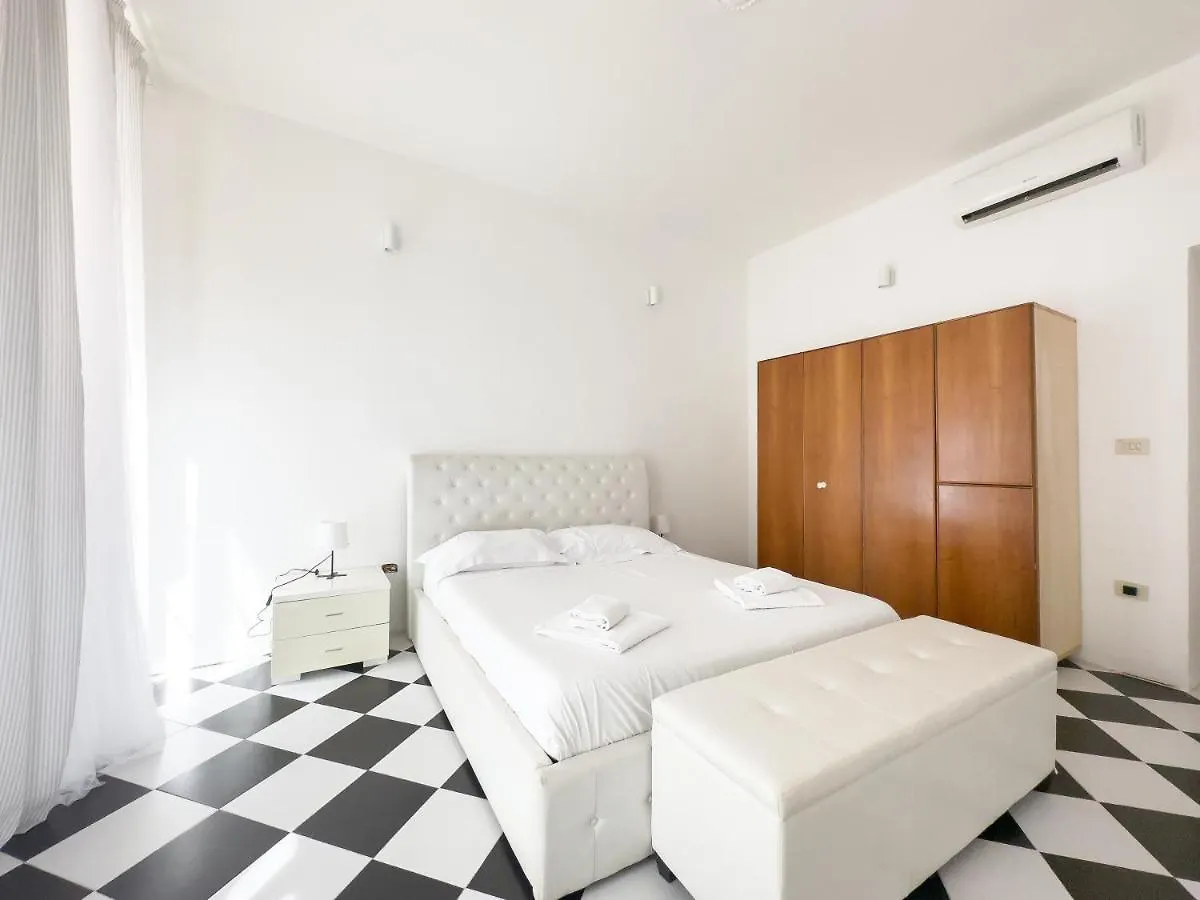 Domus Sant'Elena 2 Apartment Rome Italy
